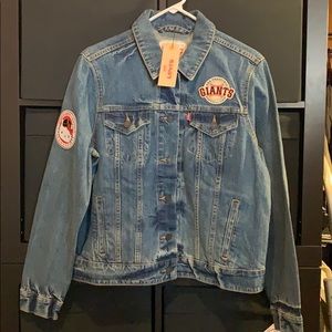 Levi’s MLB SF Giants Women’s Denim Jacket